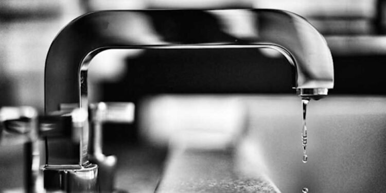 5-Items-You-Must-Have-Checked-When-Dealing-With-Plumbing-Issues