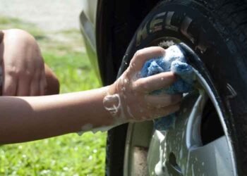 5-Tools-You-Can't-Do-Without-When-Owning-a-Mobile-Car-Detailing-Business