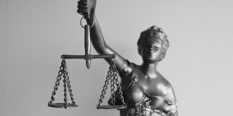 An Overview of Contributory vs Comparative Negligence in Injury Cases