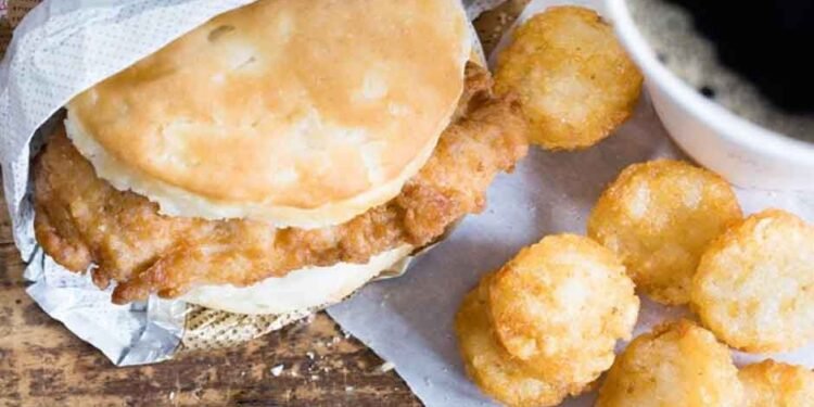 Everything You Need to Consider Before Investing in a Food Franchise