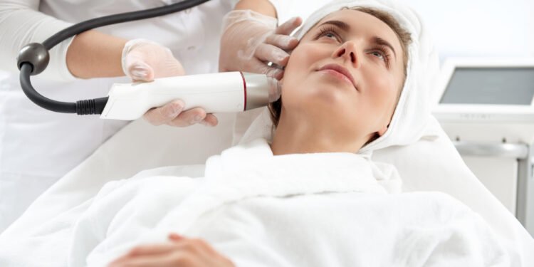 4 Reasons Why Well-Trained Staff Are Vital for Spa Aesthetic Salons
