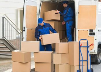 DIY Moving vs Hiring Movers