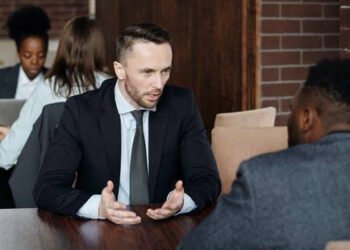 How a FELA Lawyer Can Maximize Your Compensation After an Injury