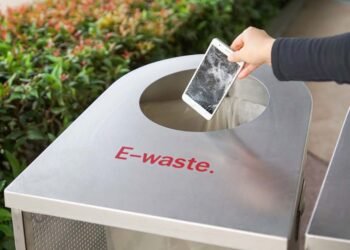 What Happens to Your Devices After Electronic Waste Drop-Off