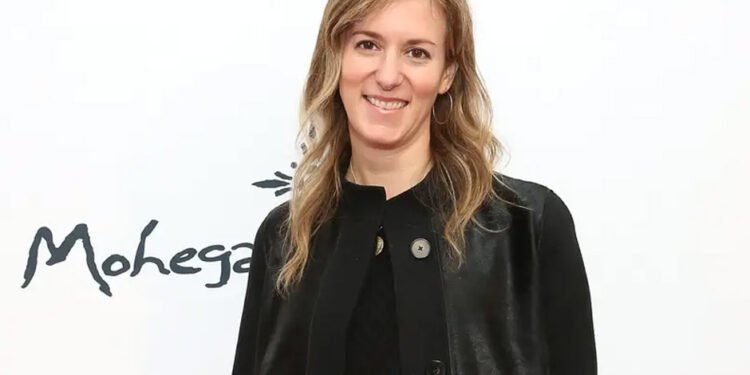 marianna sackler - 24