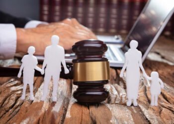 Right Divorce Lawyer