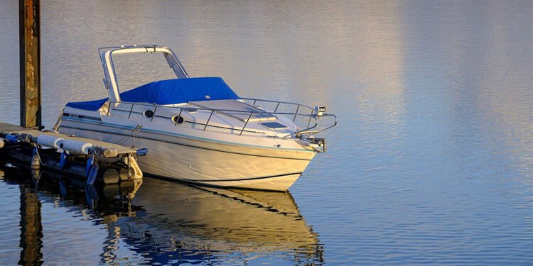 The Top 8 Signs Your Small Motorboat Needs a Propeller Replacement