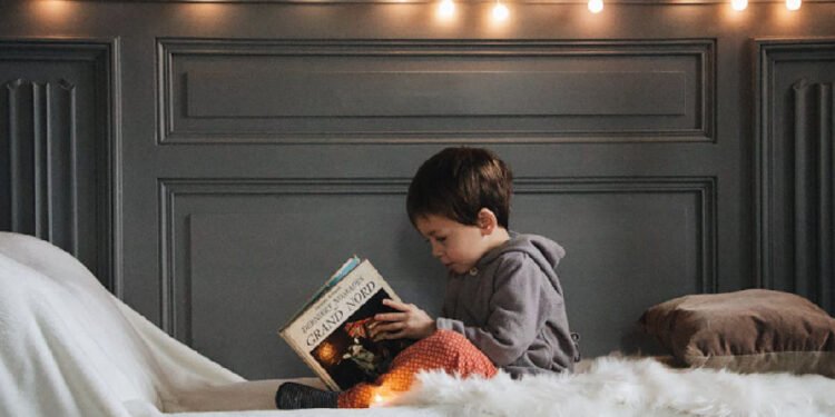 Transitioning from a Crib to a Kid’s Bed: What Parents Need to Know