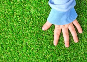 Artificial Turf vs. Natural Grass