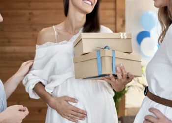 Gifts to Moms-to-Be