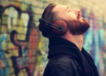 How BlissTrax Enhances Focus Through Guided Meditation