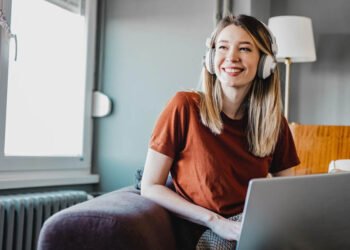 Top 5 Benefits of Earning a Master’s in Legal Studies Online