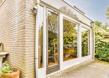 Choosing the Best Impact Windows for Your Home