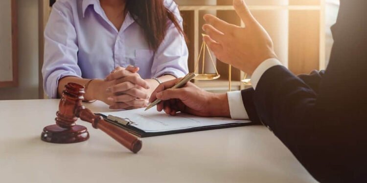 Hire a Divorce Lawyer