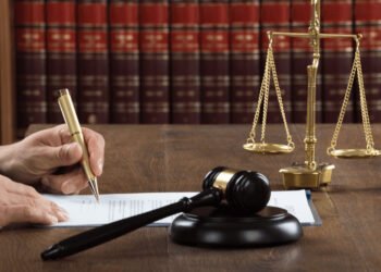 Legal Challenges of Establishing Your Business in Australia