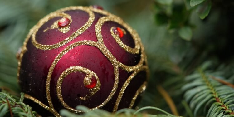 Make the Holidays Memorable Without Financial Stress