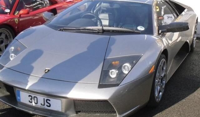 Online Number Plate Services vs. Traditional Services