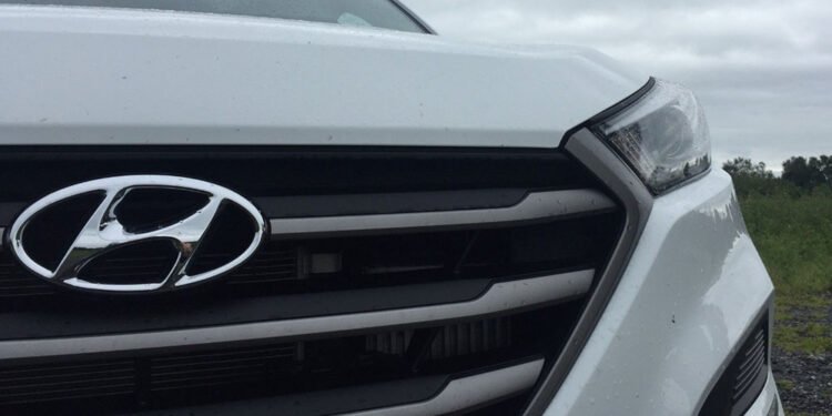 Small Compact Pickup Trucks vs. Full-Size Trucks