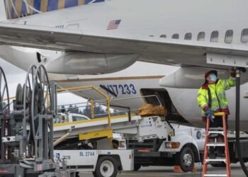 10 Ways to Make Money in the Aviation Industry