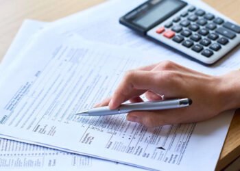 3 Ways an Accountant Can Help Maximize Your Deductions This Tax Season