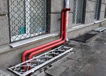 5-Smart-Ways-to-Avoid-Plumbing-Disasters-(1)