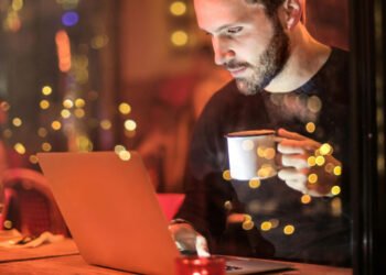 How to Manage Customer Interactions Through Point of Contact Integrations