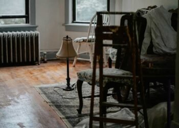 The Ultimate Guide to Managing Household Clutter