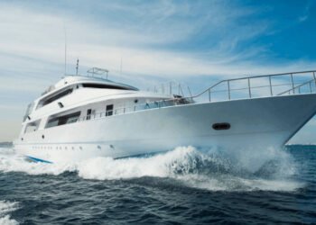 Three Important Considerations When Chartering a Sailing Yacht on the Island Of Phuket