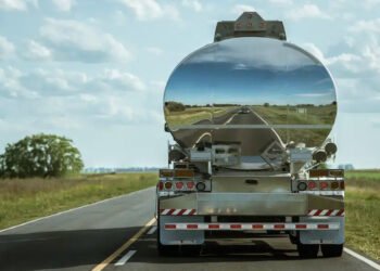 Where Can I Find a Trailer Service Near Me