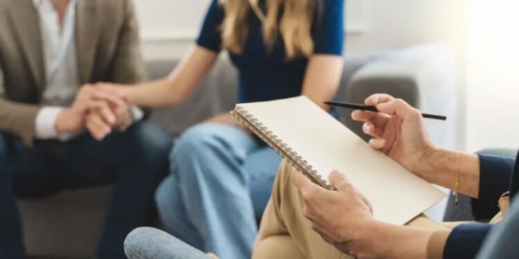 4 Common Signs That You Might Need Couples Counselling
