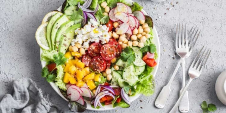 How to Enjoy Healthy Meals Without Cooking