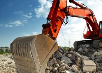 How-to-Find-the-Ideal-Contractor-for-Your-Commercial-Demolition-Needs