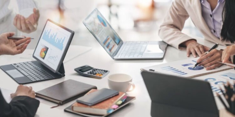 How to Select the Right Outsourced Accounting Services for Your Company