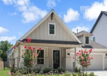 The Benefits of Living in a Simple Bungalow House: Why It's a Great Choice
