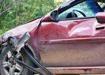 The-Ultimate-Guide-to-Car-Crash-Settlements-What-You-Need-to-Know
