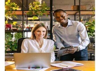 4-Common-Mistakes-to-Avoid-when-Drafting-Employee-Contracts