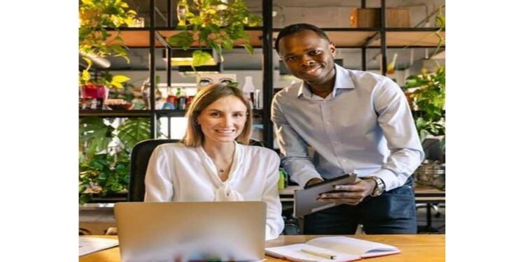 4-Common-Mistakes-to-Avoid-when-Drafting-Employee-Contracts