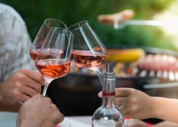 Best Wines to Serve at Summer BBQs