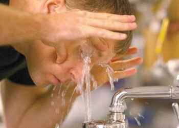 Eyewash Stations: Choosing the Right Model for Your Workplace