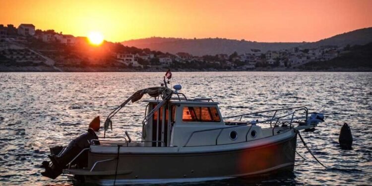 The Best Types of Small Boats for Fishing Enthusiasts