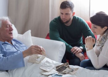 What In-Home Hospice Caregivers Do: Key Duties Explained