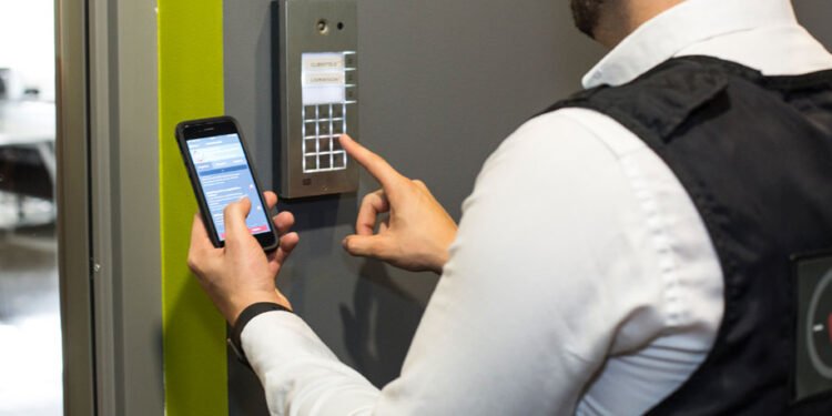 Modernizing Security Operations: How Digital Guard Tour Systems Are Revolutionizing Facility Management and Security Services