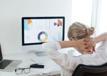 The Impact of Desk Jobs on Your Body and How Physical Therapy Can Help