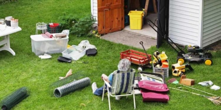 Shed Clear Out: Getting Rid of Unwanted Items and Rubbish