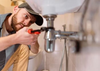 Questions to Ask Your Plumber in Albuquerque Before a Water Heater Repair