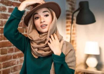 Timeless Fashion Tips for Making Modest Dressing Look Fresh and Contemporary