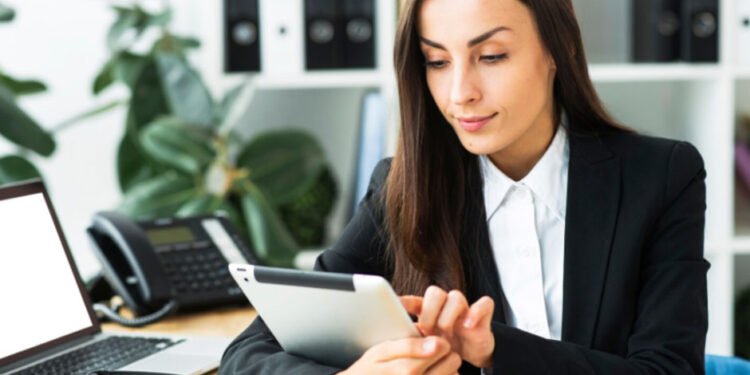 Beginner's Guide to Choosing the Right Checking Account