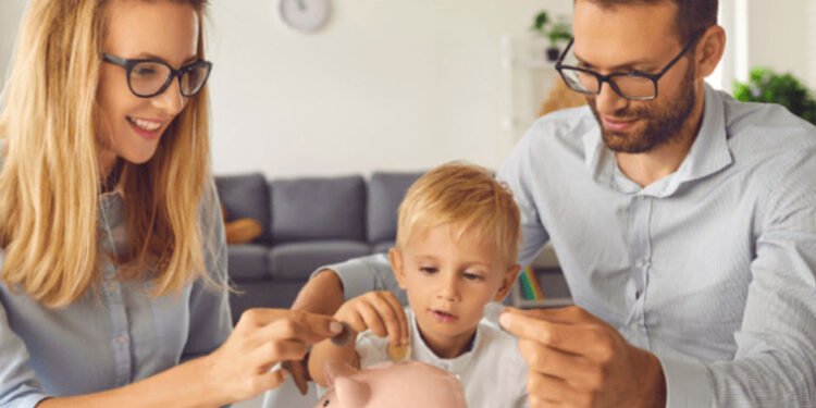 Simple Hacks to Save Money for Your Family Budget