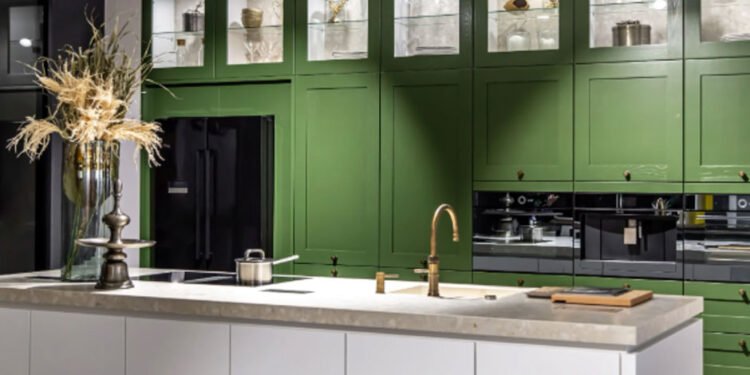 Comparing Styles, Prices, and Quality When Browsing Kitchen Cabinets Online