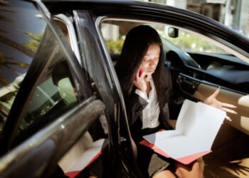 Experienced Car Accident Lawyers in St. Louis: Why Hiring Former Insurance Defense Attorneys is Crucial for Car Accident Victims